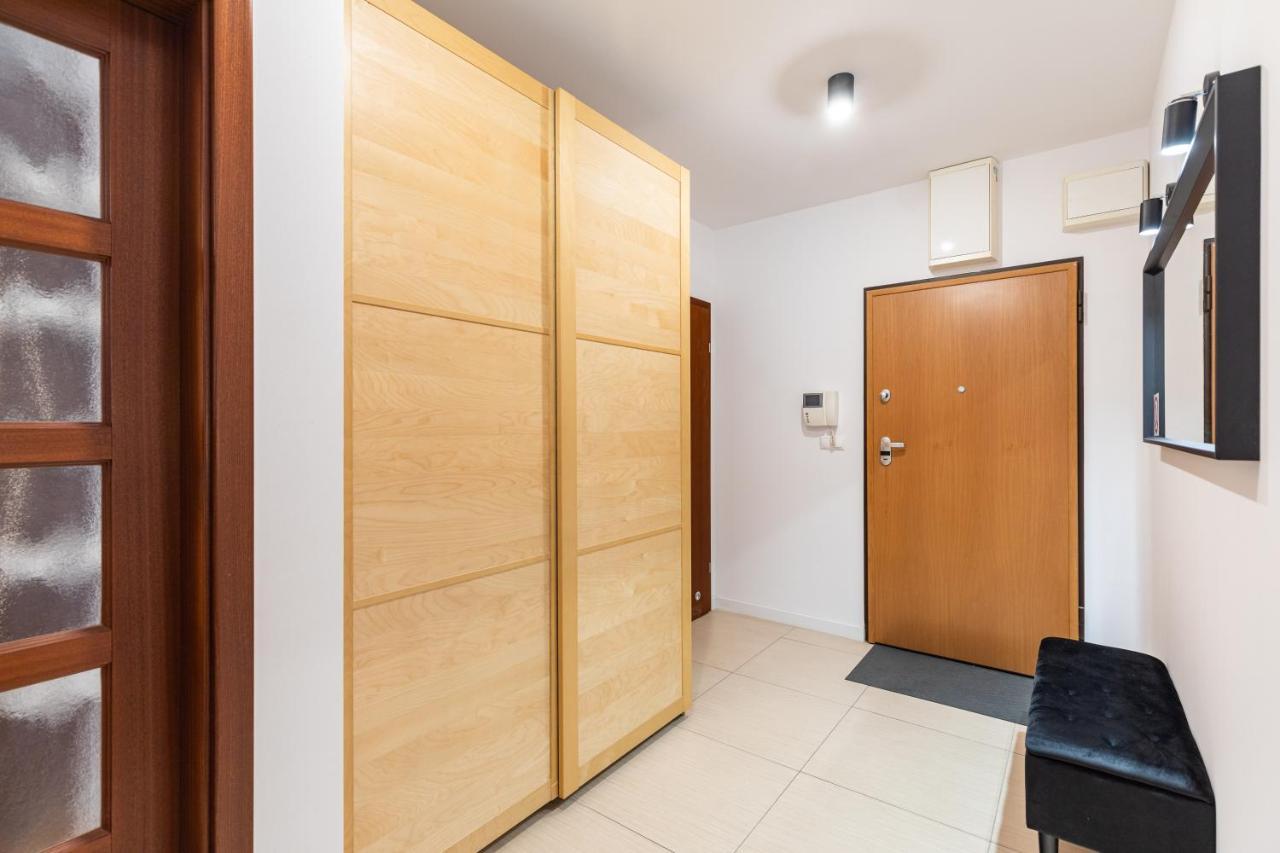 Superapart Wilanowska 7, "Pet-Friendly With Elevator & Parking" Apartment Warsaw Ngoại thất bức ảnh